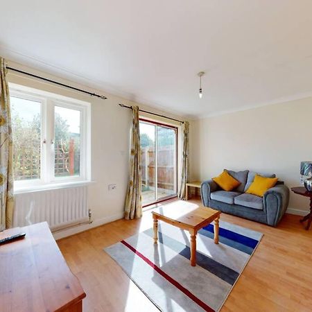 Super 2 Bed House With Privategarden Londres Extérieur photo